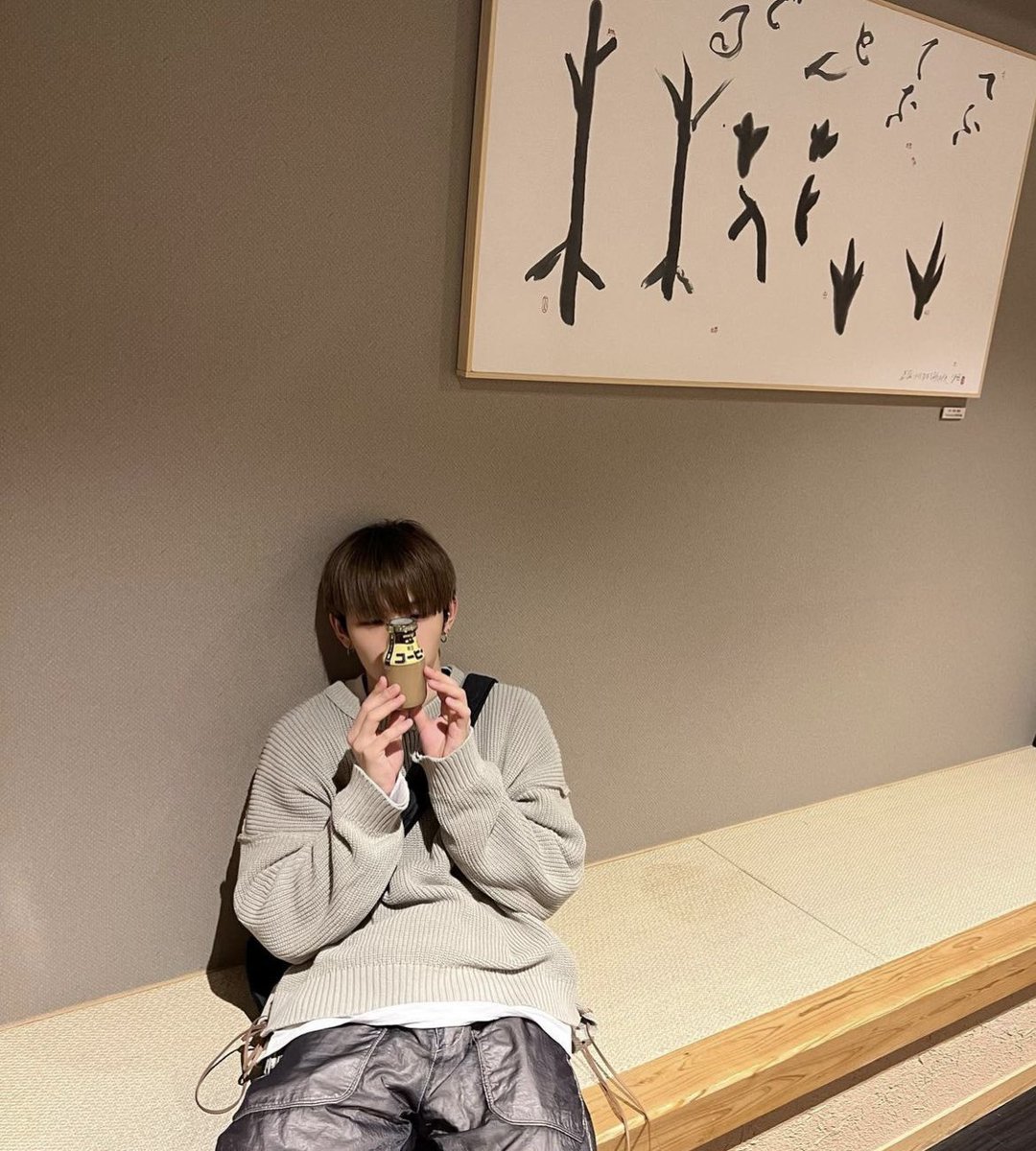 Pao55039181's tweet photo. 2023.01.26
ショウタロウ インスタ投稿①
너무 추워서 코 빨개짐🥶♨️ㅋㅋ
寒すぎて鼻が赤くなった🥶♨️ㅋㅋ
🔗 https://t.co/YkbcIDwEUz
#쇼타로 #NCT쇼타로 #SHOTARO #ショウタロウ #Tarogram https://t.co/jRi9cyZSxE