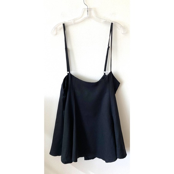 LauriesAnAngel's tweet photo. So good I had to share! Check out all the items I'm loving on @Poshmarkapp #poshmark #fashion #style #shopmycloset #jcrew #zanzea #louisvuitton: https://t.co/0D0dA84TQJ https://t.co/rpLKHwdbmh