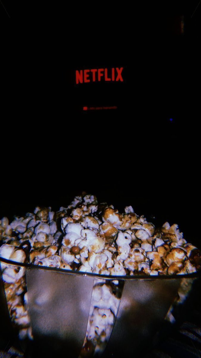 arlethgomez955's tweet photo. En mi tiempo libre me gusta ver series mientras disfruto de snaks 
#ociocucsur23
@veronicaverus08 https://t.co/aVxVdemVgz