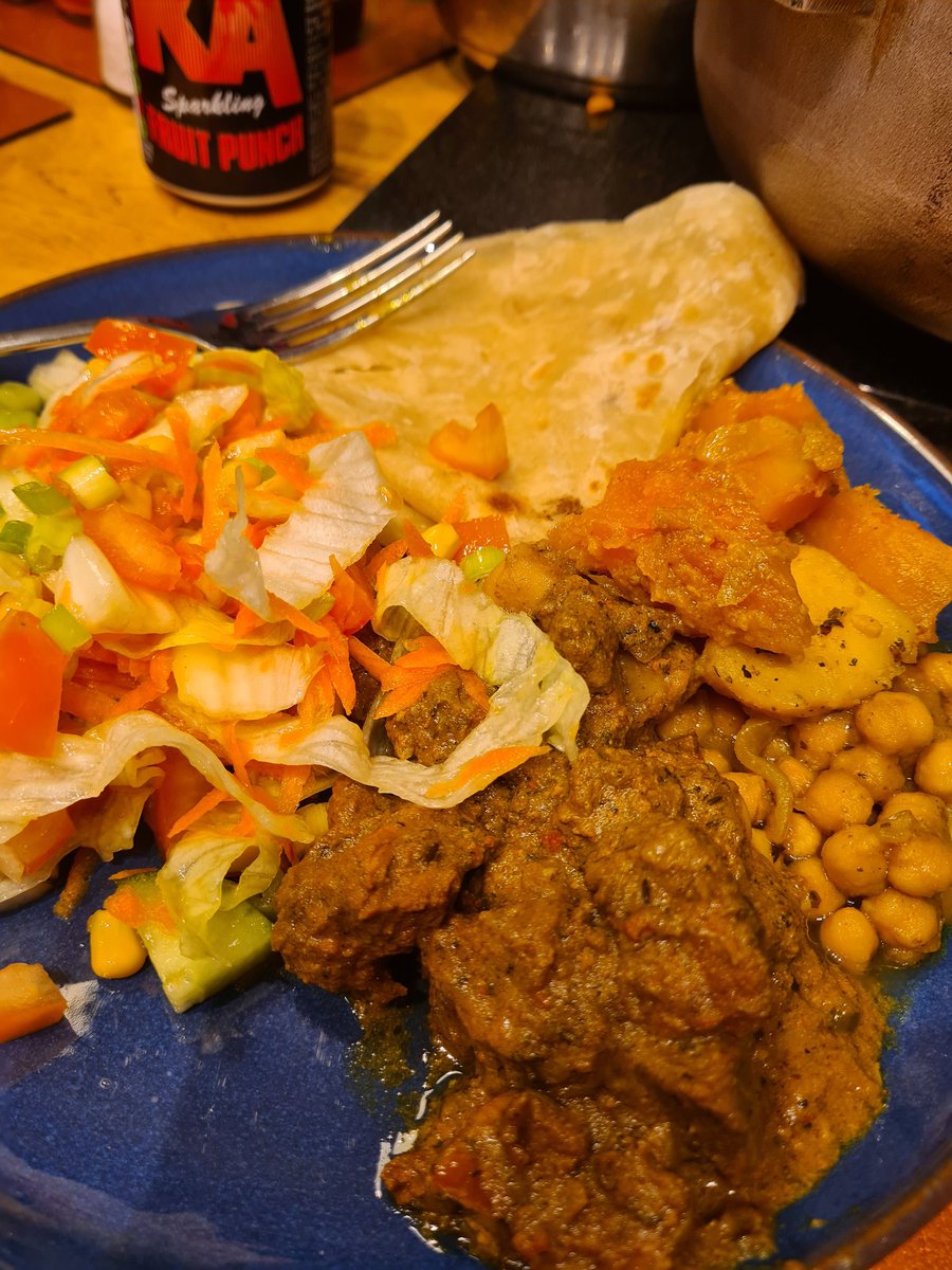 brewy_chris's tweet photo. Happy birthday to me. #Roti, #currymutton #cake #family #RRR and finally COVID to mess up my plans. Still I had a good one. https://t.co/eN0gjnaJUv