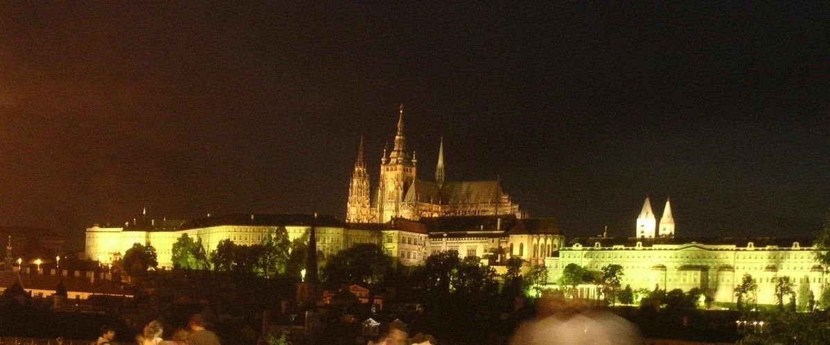 .

Gute Nacht!

.

Es ist vollbracht.

.

Besiegter Fehl ist all des Menschen Tugend,
und wo kein Kampf, da ist auch keine Macht.

#FranzGrillparzer