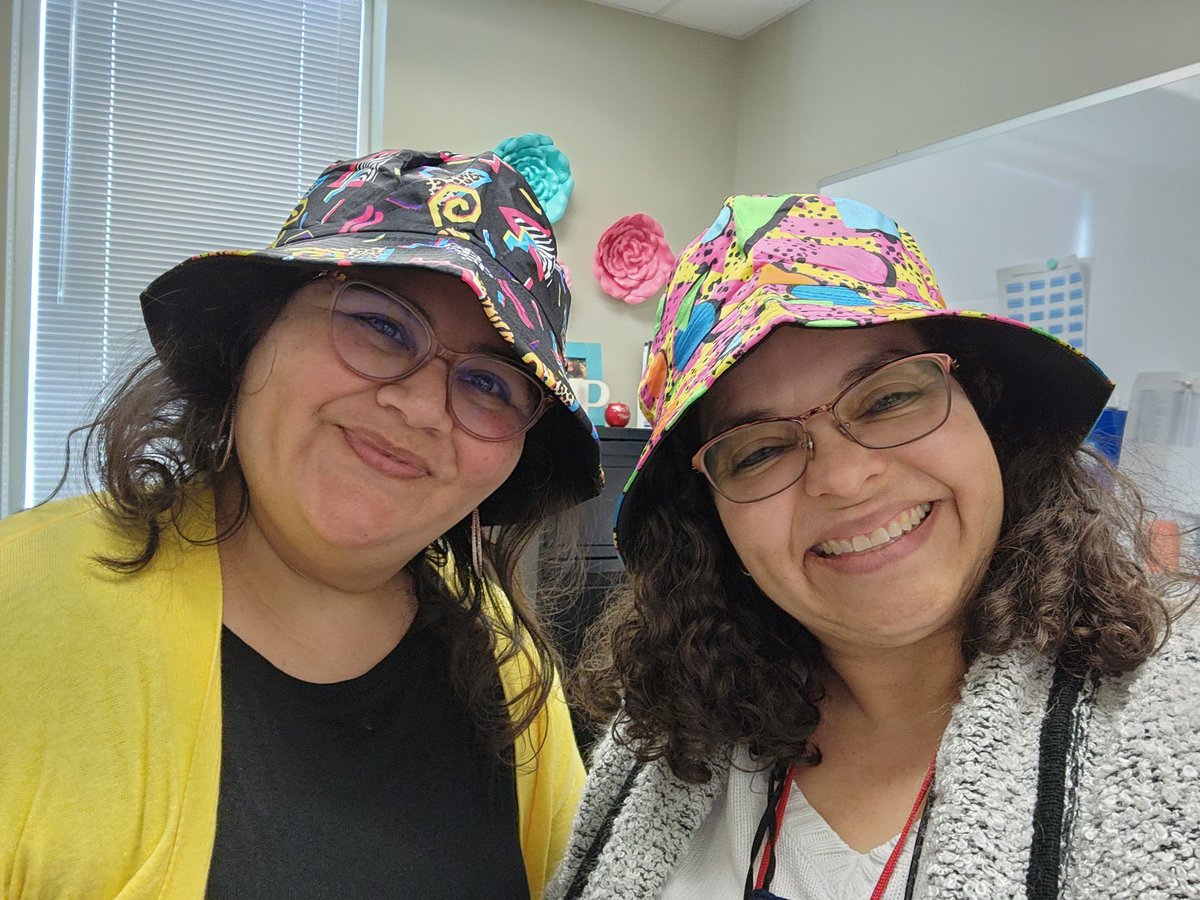 Anlyacosta's tweet photo. More pictures from the 90th day of school.😊 @Almeda_Elem @MsMariaPinedo @CaptainJHooks https://t.co/eeIqGoQTVz