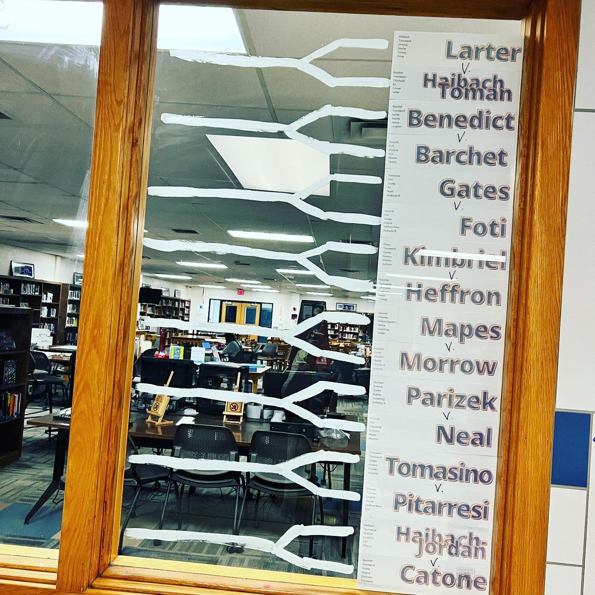 KJSHLibrary's tweet image. Books are flying off the shelves as competitors prep for #40bookchallenge 2023!