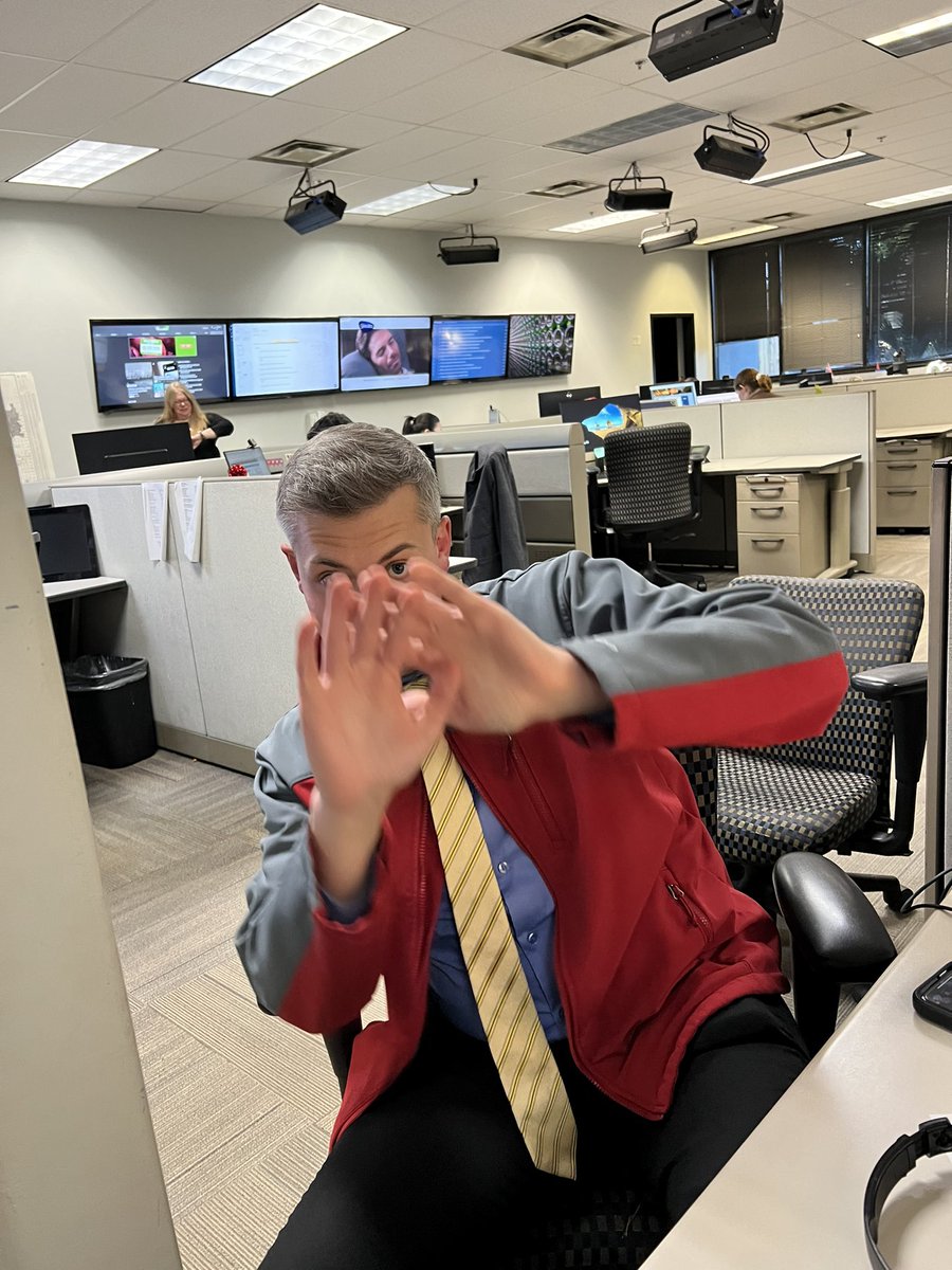 BDormanTV's tweet photo. A little closer on the lens… 📸 https://t.co/y0x38PvjDd