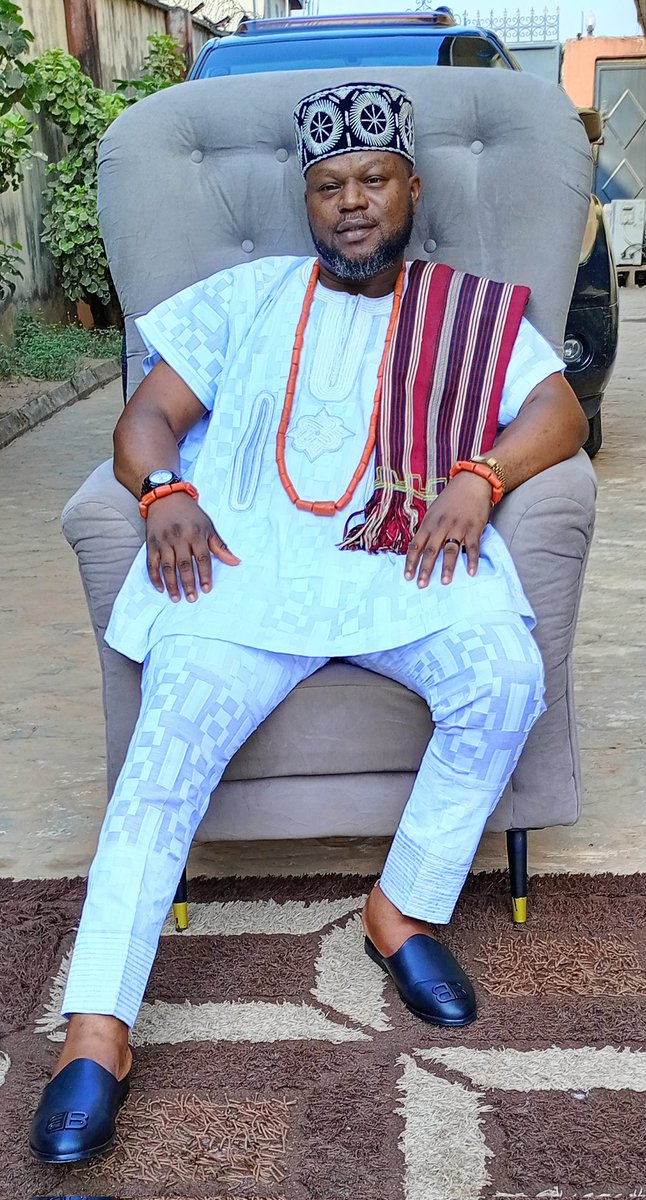 KolawoleOtunba's tweet image. To God be the glory. 
I'm alive to celebrate.
It's been challenging but God remains faithful. 
Here I am still standing....
It's my birthday and I got balloons 🎉
#Big40 
#birthday 
#HappyBirthday