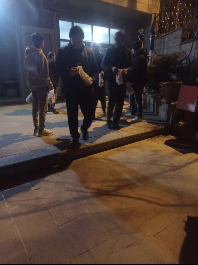 AkYaylaResmi's tweet photo. Yayla Mahallesi Teşkilatı olarak Regaib Kandili münasebetiyle kandil simidi dağıtımını gerçekleştirdik
Tüm İslam Aleminin Regaib Kandili mübarek olsun🤲🇹🇷
@hakanhanozcan @avzafercoktan @turgutaltinok06 @mimarSuleymanH @mstfsenn @Abdulkadirinka3 @TYildirimoglu https://t.co/vOZvd1u4eC