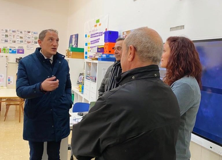 jose_crespin's tweet photo. El grans reptes de futur dels petits municipis contrasten amb el potencial que tenen els seus actius patrimonials i turístics, com la Vila-Closa de Sant Climenç. Visita al municipi de #Pinell a la comarca del #Solsonès https://t.co/OSpiZEZ9SK