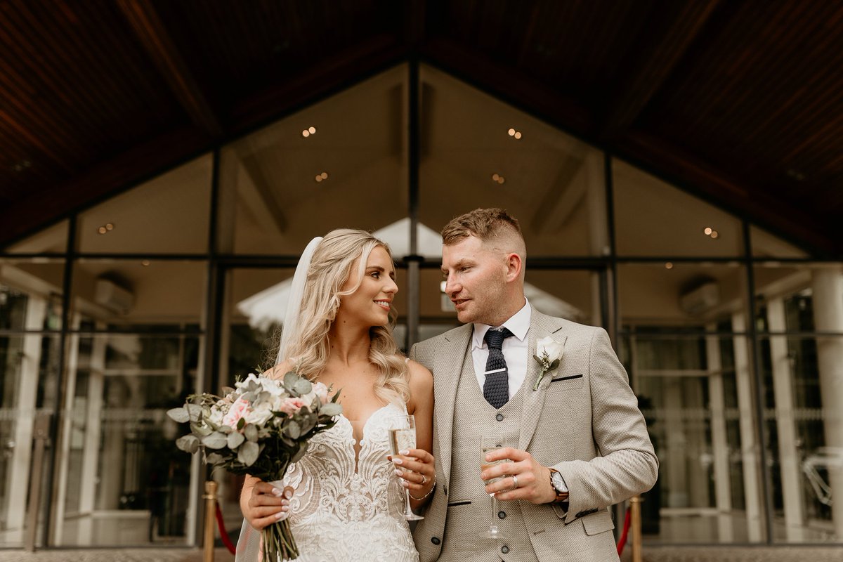 HeritageLaois's tweet photo. All you need is love...❤️✨
#TheHeritage #Hotel #Laois #Ireland #Irish #Wedding #WeddingDay #WeddingDress #Bride #Groom #Weddublin #onefabday #weddingsonline #WeddingVenue #Ido https://t.co/fOrspubnoA