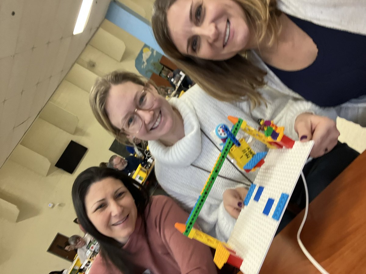 MsSpollen's tweet photo. Thanks for coming to play with legos with me @HeatherSable and Caryn Seiler!!! Our kids are gonna love it! @fcpsaap @LEGO_Education https://t.co/FrD80KzjMb