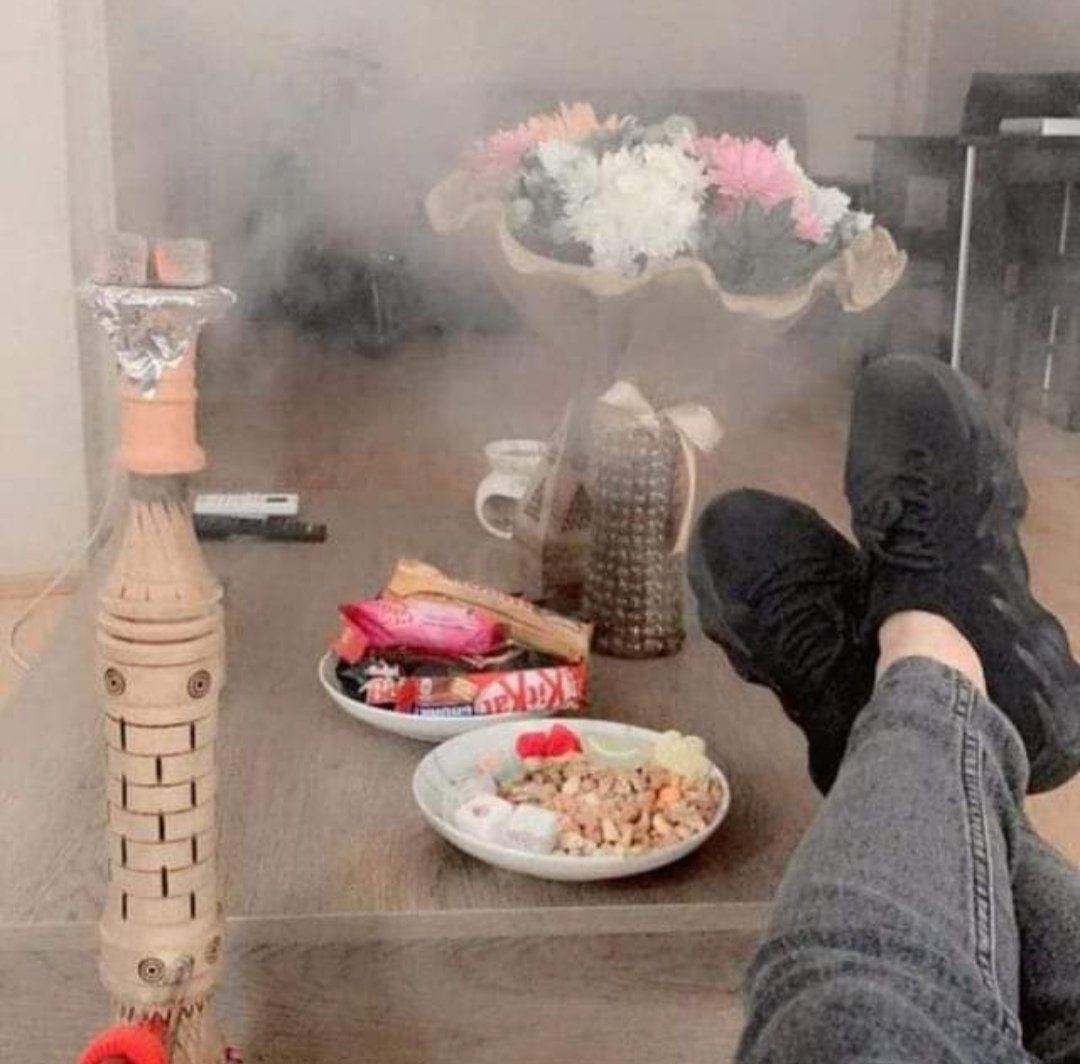 اعشق نركله ليمون كون  هس مال واحد من عمر 20 الحد 50  ضيم هاذ عمر حنين 🥰