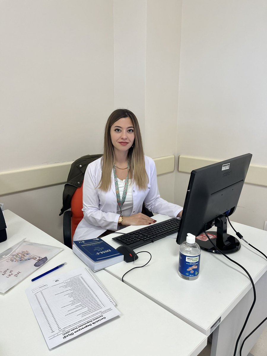 GizeemBayar's tweet photo. Göreve resmî olarak başlamış bulunmaktayım 🙏🏻🥰 https://t.co/jn6Gvt6A3I
