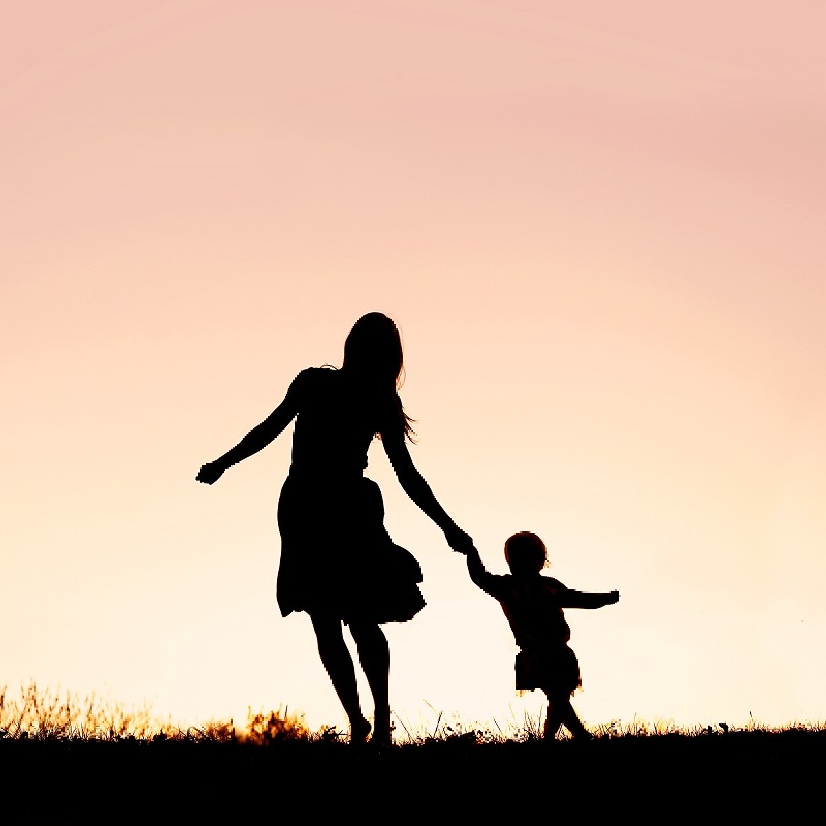 samhsagov's tweet photo. January is National #BirthDefectsPreventionMonth. If you or someone you know is looking for resources relating to pregnancy and opioid use disorder, visit SAMHSA's suite of opioid treatment guidance for women who are pregnant and/or mothers of infants: https://t.co/WGsCdg78dn https://t.co/y3JvJfzJcB