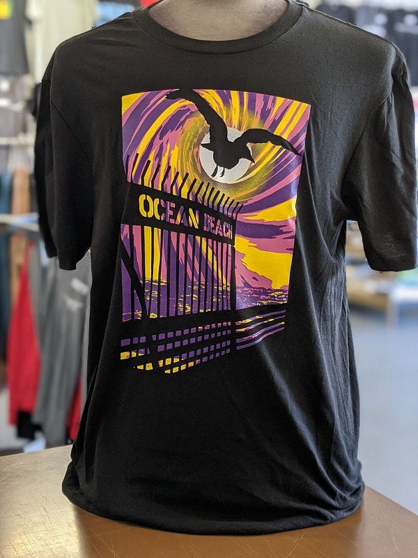 JamesGangPrints's tweet photo. The sun setting over the OB Pier – this Luke Brogoitti-designed shirt encompasses that unique feeling of being in OB. Pick up one of these shirts for yourself, or order online >> https://t.co/32g9lM5DDG

#JamesGangPrinting #CustomShirts #Printers #OceanBeachSanDiego #OBPier https://t.co/riaty90Hlf