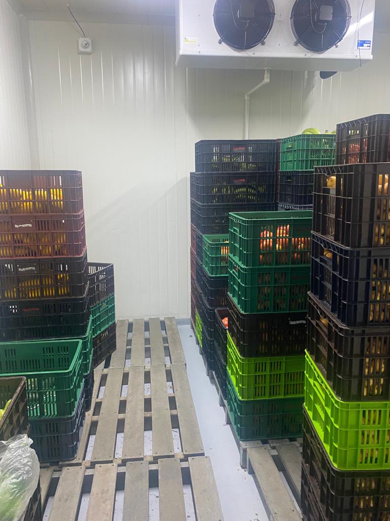 PAEColombiaOf's tweet photo. La #UApA, en cabeza de su director   Luis F. Correa y subdirector Juan D. Vélez acompañaron #hoy la operación del #PAE en la empresa pública  @nutriceres, operadora del Programa de Alimentación Escolar en el municipio de #Rionegro y su área de influencia. 
#AlimentosParaAprender https://t.co/dA20ehBATV