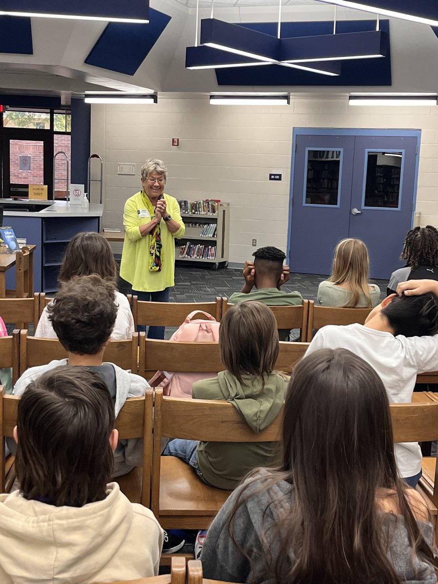 Today we had story teller, Pat Nease on campus to share some thrilling stories ⁦<a href="/EustisMiddle/">Eustis Middle School</a>⁩. We had a lot of laughs and student involvement that made for an absolutely fabulous time!