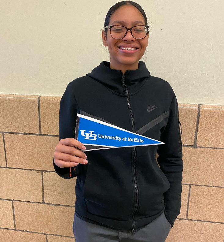 StudentLeadNet's tweet image. More college acceptances from 
@UBuffalo, @longislandu, @FAMU_1887

Congrats to the class of 2023! 

#CollegeBound #CollegeAdmissions #CollegeAcceptance