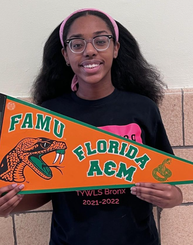 StudentLeadNet's tweet image. More college acceptances from 
@UBuffalo, @longislandu, @FAMU_1887

Congrats to the class of 2023! 

#CollegeBound #CollegeAdmissions #CollegeAcceptance