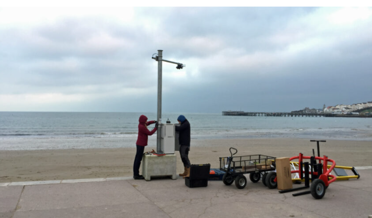 Another successful B-scan installation by @UoP_CMAR team - this time on Swanage's seafront: swanage.news/new-mystery-ob…. @UoP_CPRG @TimPoate