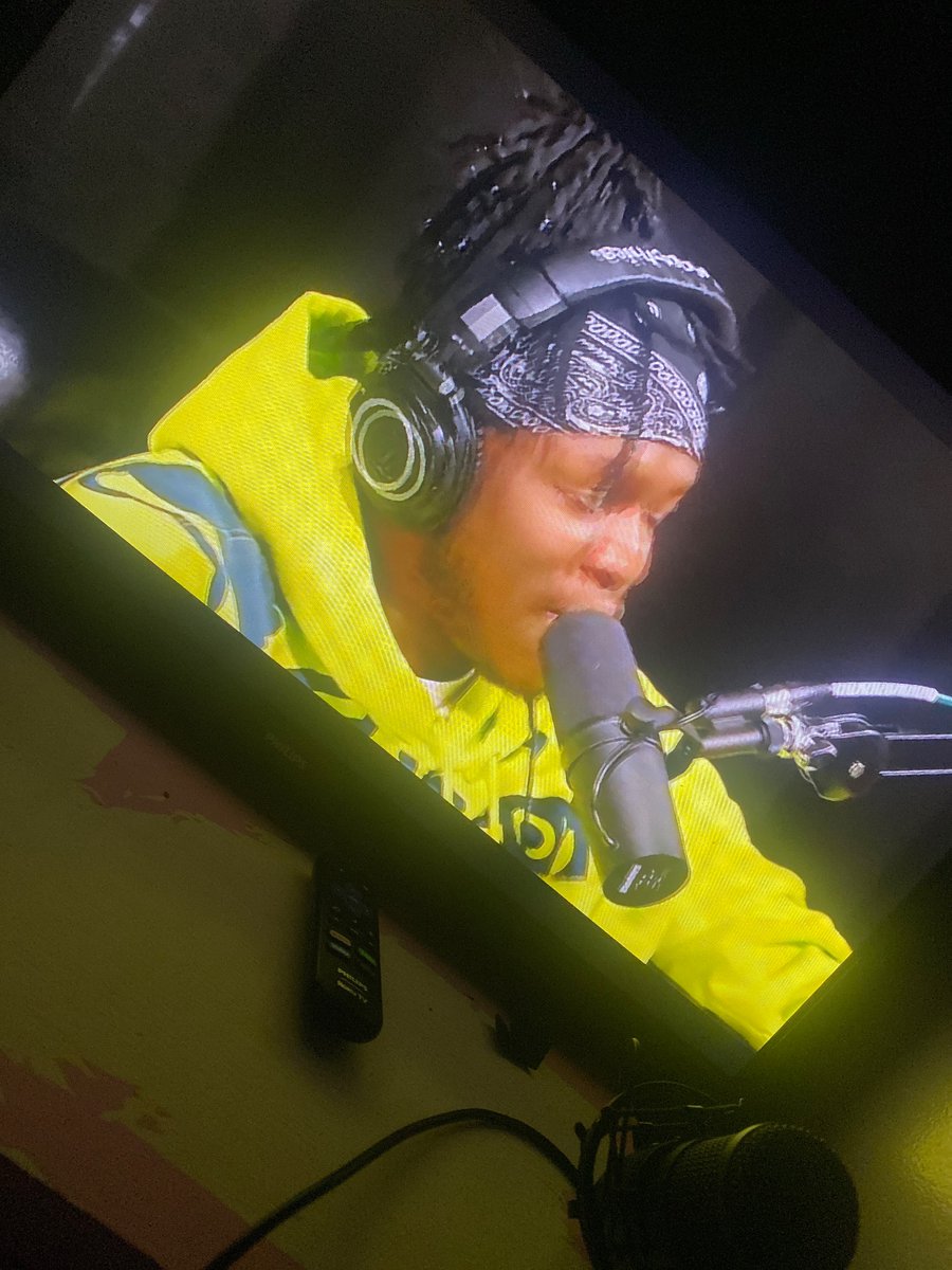 tge_edern's tweet photo. #KSIInRealLife #KSIDocumentary this is amazing so emotional and exciting https://t.co/vyIJSRJtEj