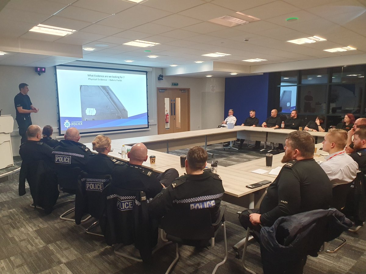 28 SCs attended force HQ tonight for an input from @cmpg_ciu 
Continued Professional Development to better understand collision investigations and what is required from officers on attending collisions.

#CPD #SpecialConstables @StaffsPolice