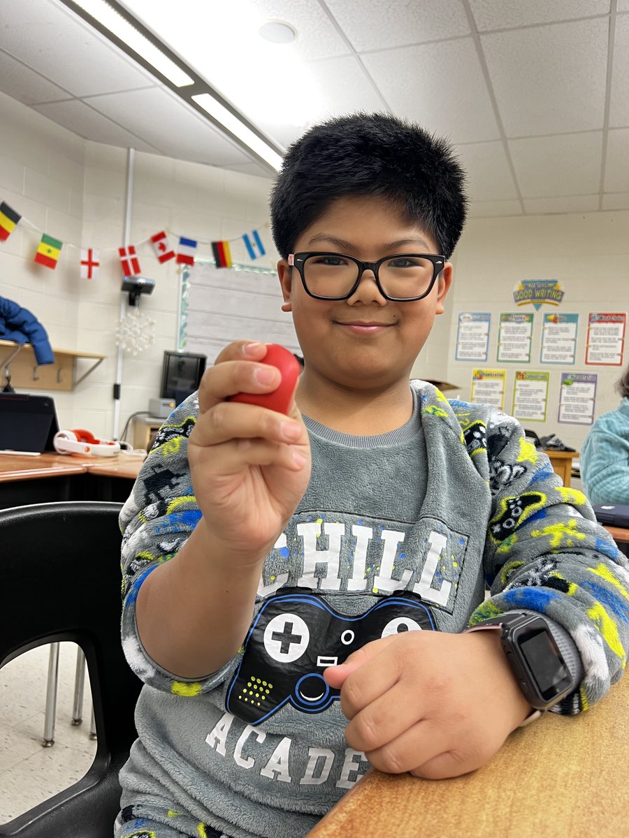 hnojces's tweet photo. Those #smiles = the joy of making #stressballs on our Snuggle Up &amp; Read Day.  Thank you #HealthActionTeam for your leadership and sharing #mentalhealthmatters for all ages.  @opheacanada @MadalenaJohn @HWCDSB @JulieAngiolillo https://t.co/HA1ycIVPLj