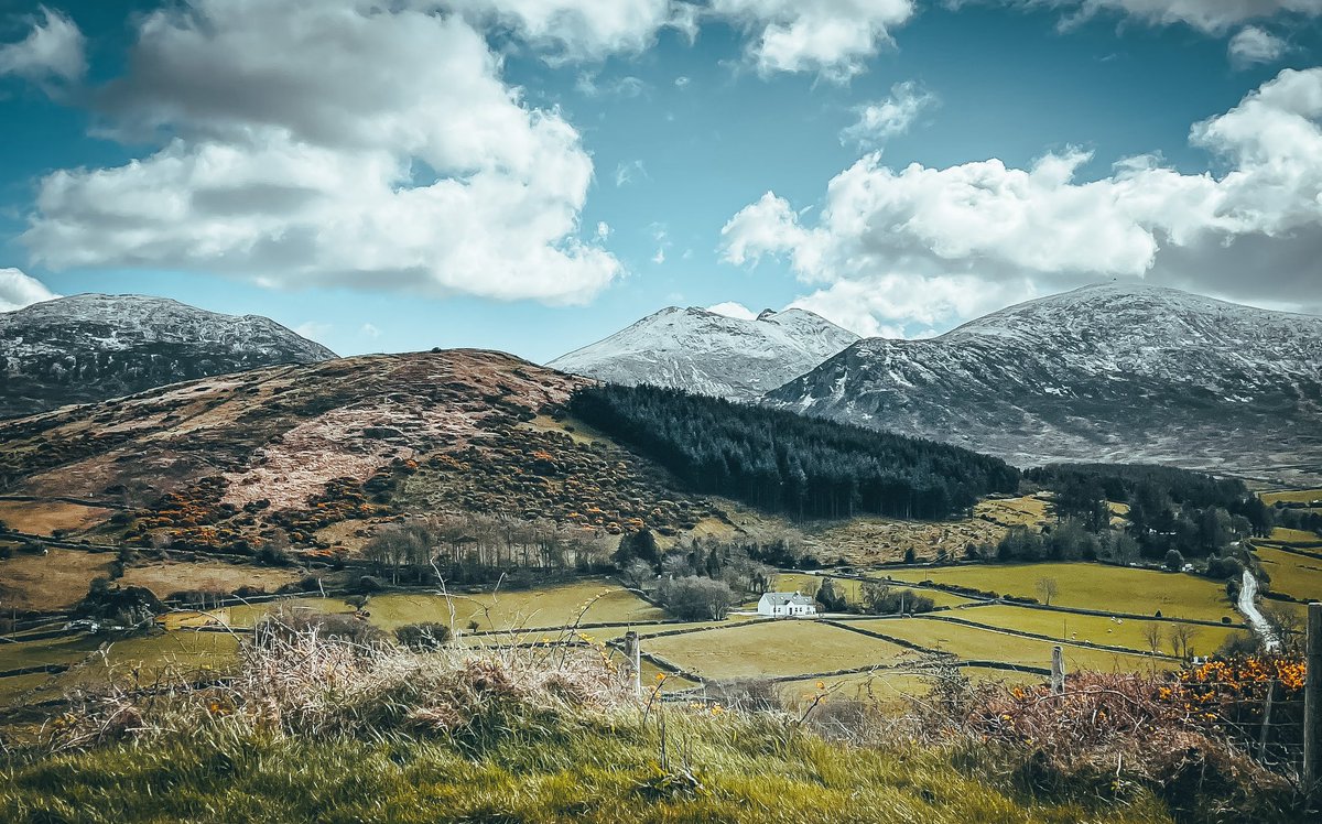 WildWinnieWard's tweet photo. Mournes. Just beautiful
#mournes #photography #mountains #whoactuallycares https://t.co/lT8CjzHtsO