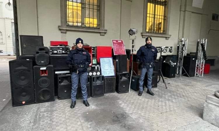 47aska's tweet photo. La nostra banda suona acora il rock: note sulla perquisizione di questa mattina

https://t.co/3tEzYFu92N https://t.co/DgYDwwaSBs
