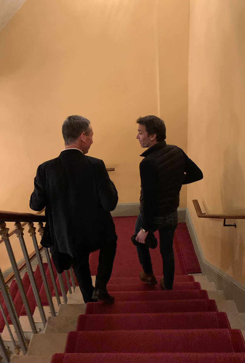 Escargotfille's tweet photo. Au début de la soirée, une magnifique rencontre à la « place de la République » entre elle et lui #ClémentHervieuLéger #JulietteLéger #DanielSanPedro
@theatreathenee https://t.co/lzYL2moySv