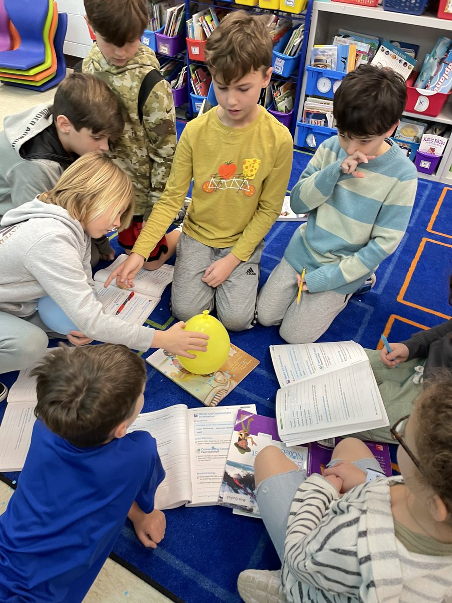 Static electricity experiment! ⚡️ <a href="/MBS_Pride/">Monmouth Beach School</a> <a href="/MsCiaglia/">Danielle Ciaglia</a>