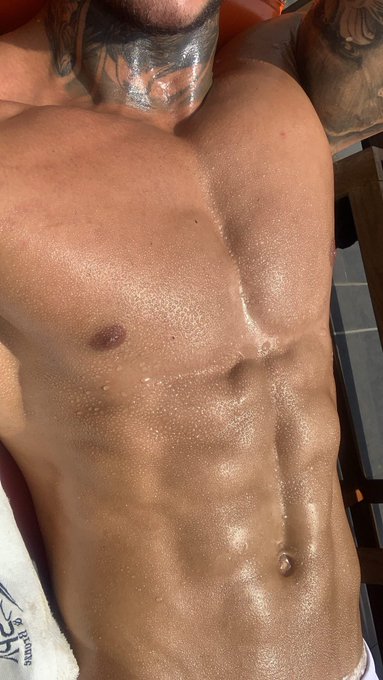 TBT! heat and sweat💦  https://t.co/Wy9fRe7mmA https://t.co/Od0yhcKG0e