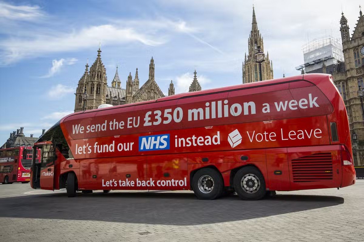 LitterFreeTeam's tweet photo. Anyone remember this #Consrvative #Brexitbus
It appears the mkney for the #NHS is already in the bank, just waiting to spend, or is it just me being naive @TimesRadio @bbc5live https://t.co/njrnrtkno5