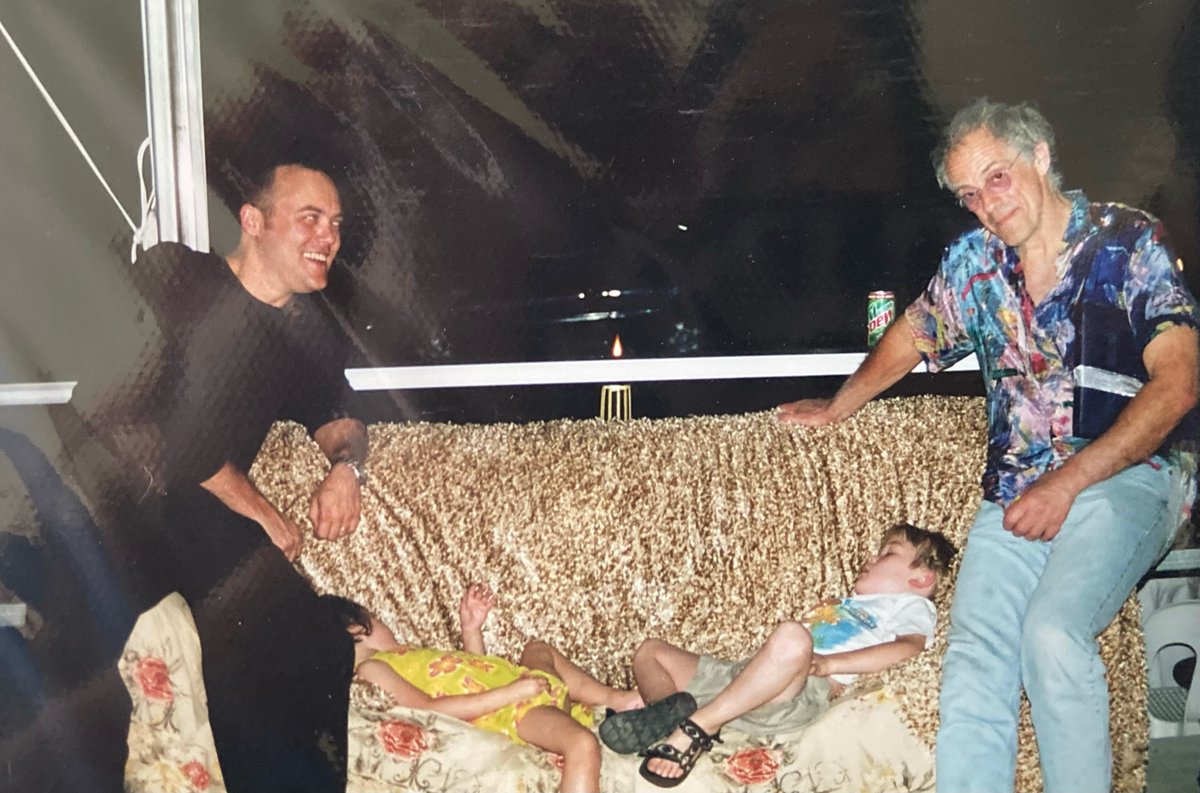 moonwatcher1's tweet photo. Then there was that time that my kids slept through the When Good Ghouls Go Bad wrap party...
#ChristopherLLoyd #WhenGoodGhoulsGoBad https://t.co/PFhTYaAIxN