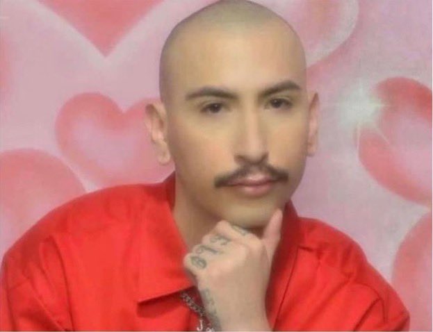 Roses are red, violets are blue, will you be my hyna? I wanna be your foo 🫶🏽