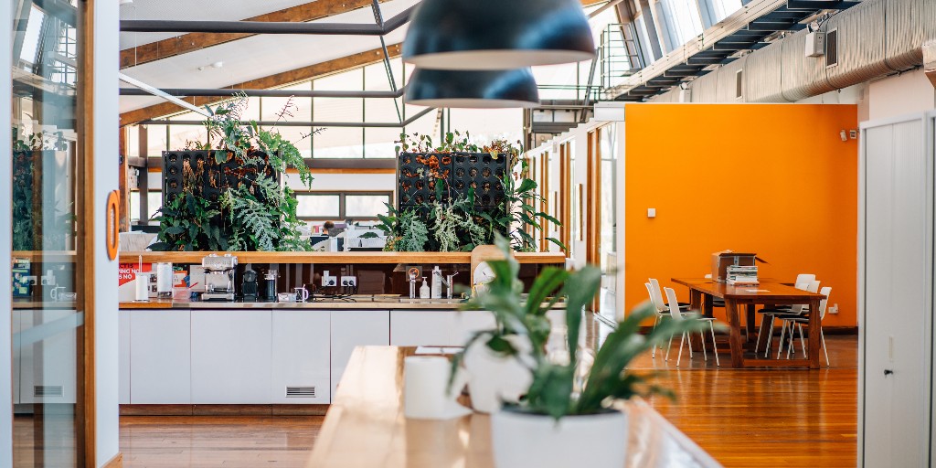 UOW's tweet image. Appreciation post for our Sustainable Buildings Research Centre (#SBRC) at #UOW Innovation Campus. 🤩 The facility aims to be a leader in addressing the challenges of transforming our buildings into sustainable places in which people live and work. 🌱🍃💡  #ThisIsUOW