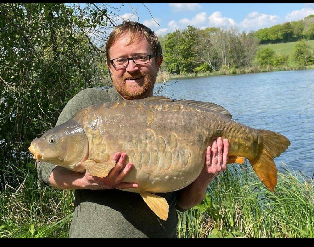 SiFishes's tweet photo. This was a special fish and a special session at Elphicks North lake. Many pb's were had. Here's the link to the video. Happy viewing and please subscribe to my channel π #carp #elphicks #elphicksfishery https://t.co/2ENuhhyepn https://t.co/nQJMSgyiFb