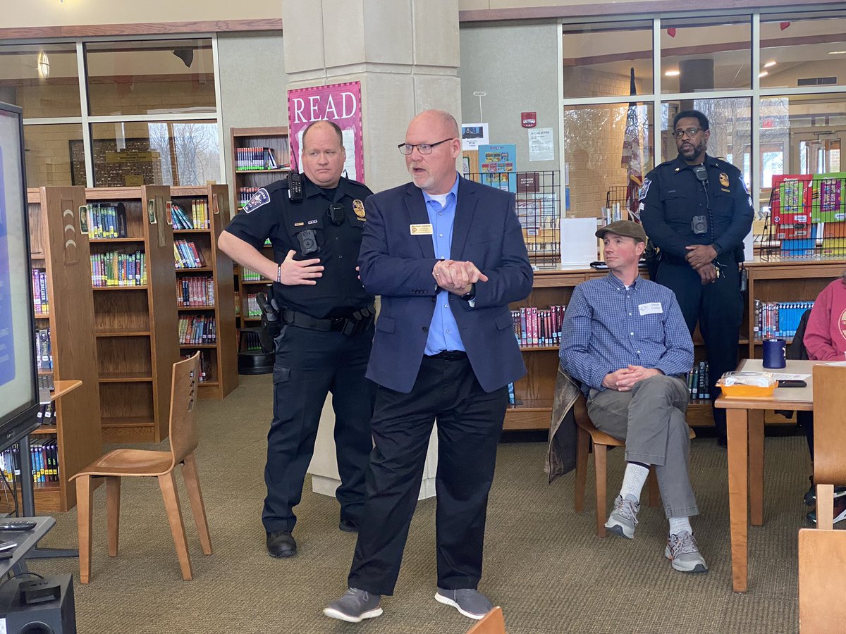 HSESchools's tweet photo. A big thank you to @blawson_lcsw, @_Mike_Johnson and officers from our SRO Unit for speaking with HSEngaged on Mental Health and School Safety. The work behind each, goes hand-in-hand, making our schools a better place for students. https://t.co/p6jzspOLfk