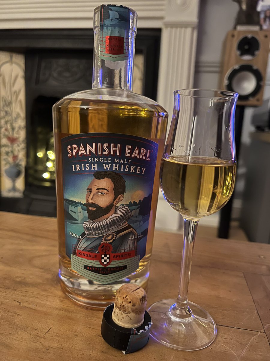 mjpm67's tweet photo. Tonight’s #ThursdayTipple is Spanish Earl SM, stout cask finish, courtesy of  @kinsalespiritco (many thanks to @ErnCantillon for such a thoughtful gift). Sláinte all 🥃 https://t.co/GFTHAVYlJR
