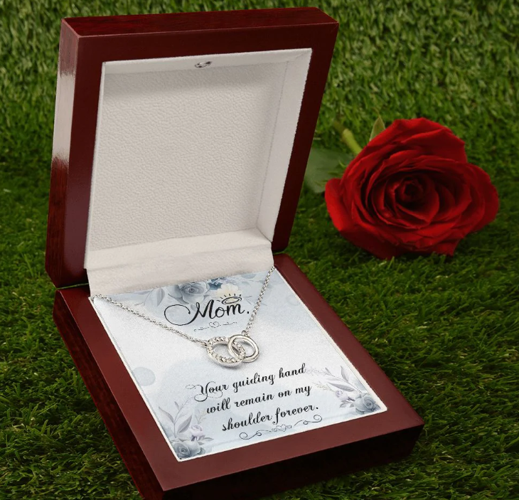 Gift For Mother - Perfect Pair Necklace

❤️💯Shop link❤️💯
messagejewellery.com/products/gift-…

#giftformom
#jewellerygift
#necklacegift
#diamondjewelrygift
#diamondjewelry
#diamondgift
#motherdaygifts
#diamondring
#engagementrings
#canada
#onlinestore #america #shakira #love