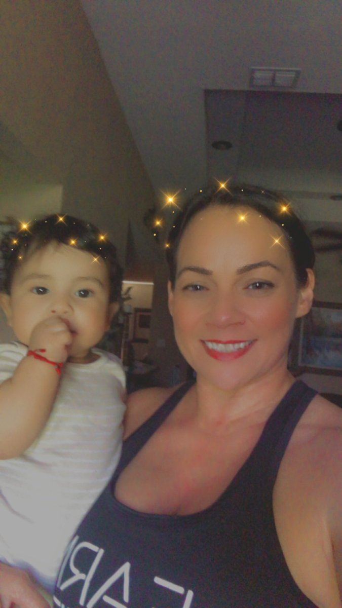 CarlaMCtz's tweet photo. Grandma &amp; her cutie 🥰❤️ https://t.co/oozxtEZ5y3