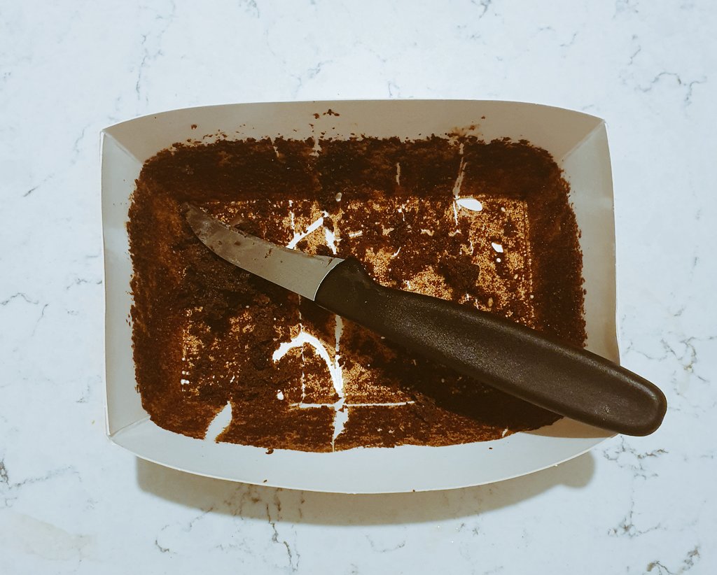 RaquelMenezes91's tweet photo. Husband yesterday: I brought you some chocolate cake.
Me today: So where is my chocolate cake? ........... 
..............
..........
.....
...
. https://t.co/7Uo6ec47w6