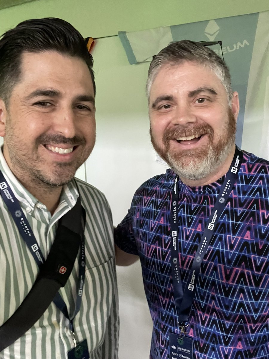 justn_trades's tweet photo. Whattup @Bitboy_Crypto! Here at @quantum_miami talking #blockchain #crypto #metaverse #NFTs #Web3 and life ๐ค
#Metarix #MTRXARMY $MTRX #QuantumMiami https://t.co/K5NmRzzn94