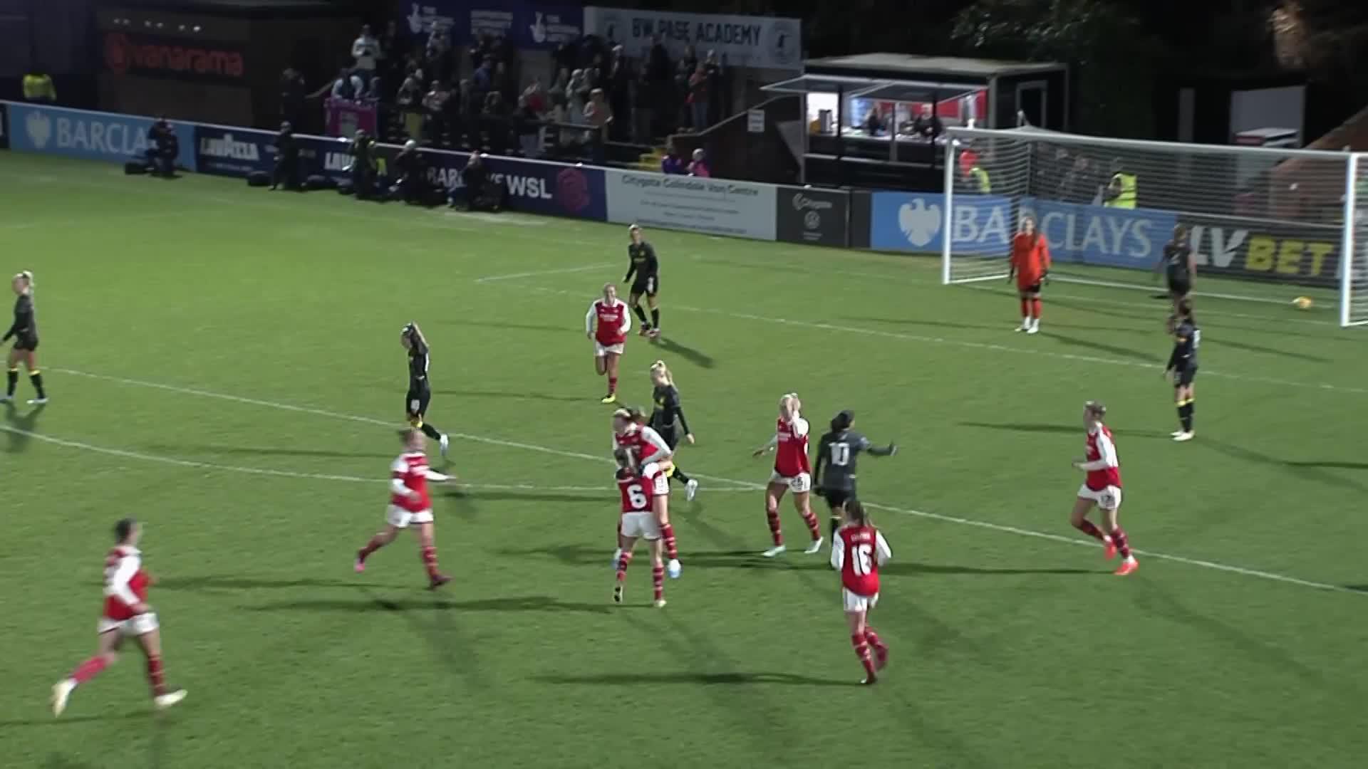 That is absolute quality from @FMaanum 🙌

#ContiCup @ArsenalWFC”