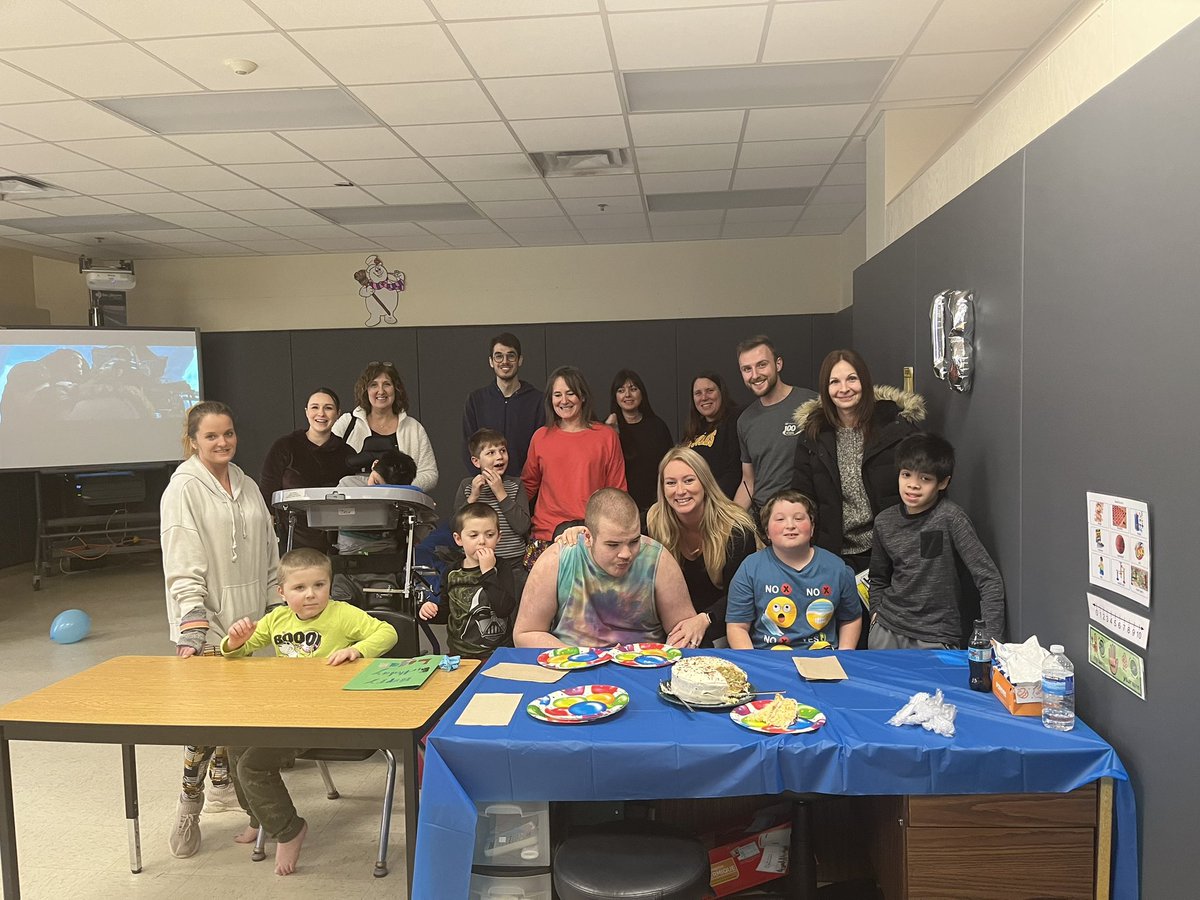 What a great week celebrating L’s birthday! ❤️🎉 so thankful for all our <a href="/JohnCampbellPS/">John Campbell PS</a> staff and students for coming to celebrate with us 🎈 #gains2crew <a href="/MissSanford674/">Miss Sanford</a> <a href="/Dana52300/">Dana</a> <a href="/MsBurgon/">Ms. Burgon</a> <a href="/Gainsclassroom/">GAINS Basile</a> @JenDaskalakis <a href="/Newtonjn13/">Jenn Newton</a>