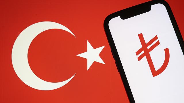 Türkiye, dijital parayı kullanan ilk ülkelerden olacak.

Merkez Bankası Başkanı Kavcıoğlu:

'Dijital Türk lirasının ilk pilot uygulamasını yılın ilk çeyreğinin sonu gibi denemeyi düşünüyoruz.'