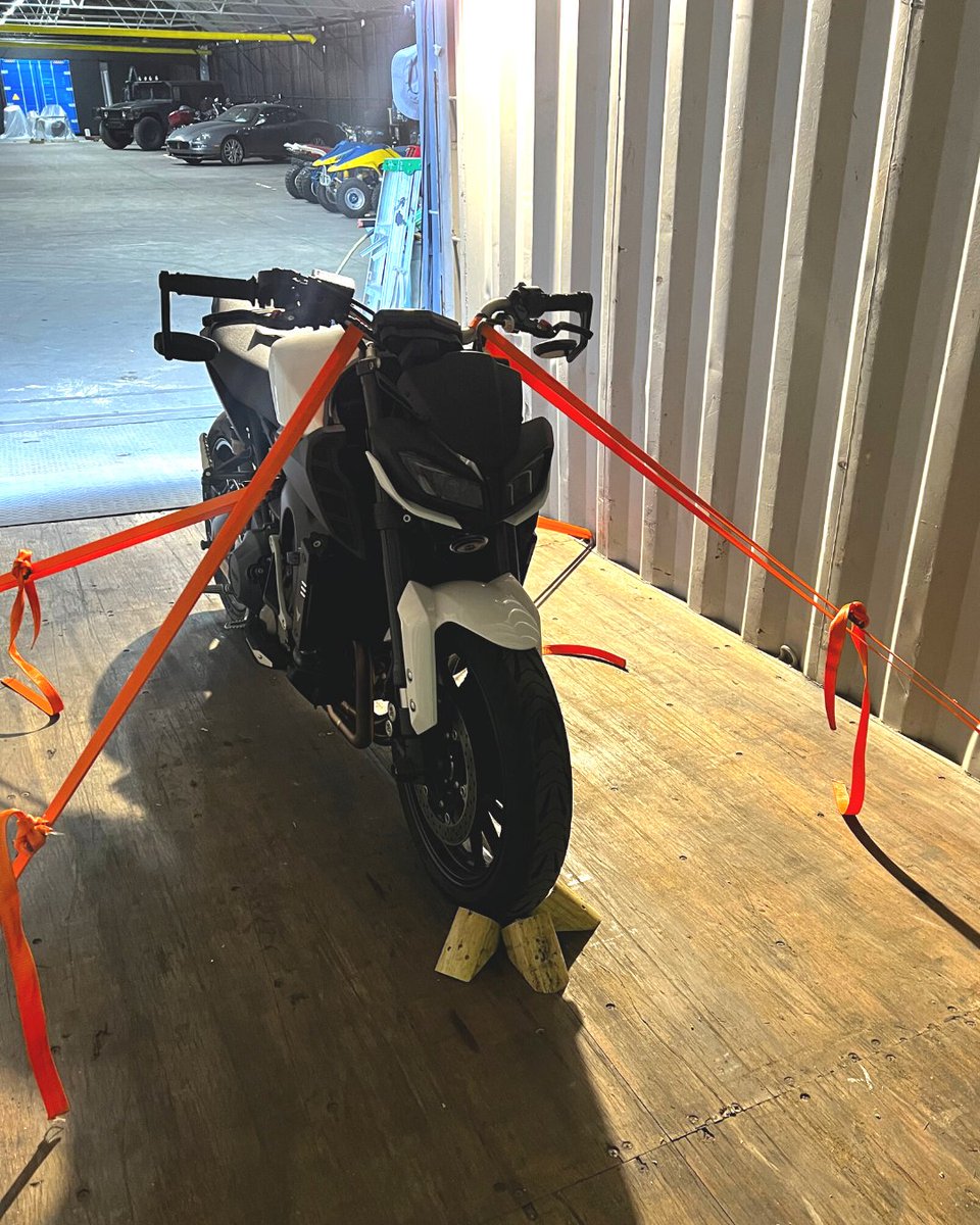 easyimportauto's tweet photo. It was a beautifully customed Yamah motorcycle for one of our client in Qatar. We kept it well-secured, as always. 😎
#motorcycle #yamaha #logistics #easyimportauto #customedbike #importexpert #classiccar #classiccars #container #motorbike #motorcycles #container #transport https://t.co/KvOfJ2Aof4