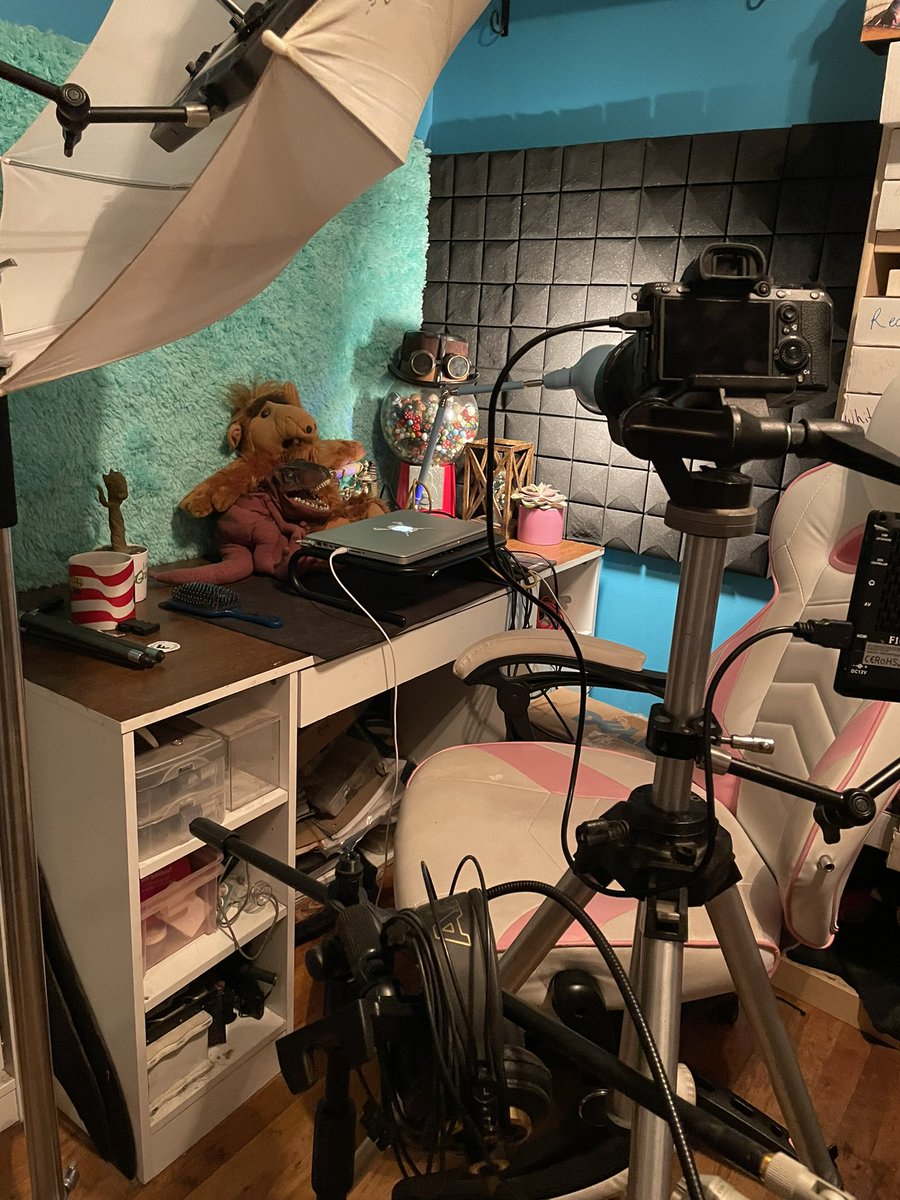 Pixie🎙 tweet media