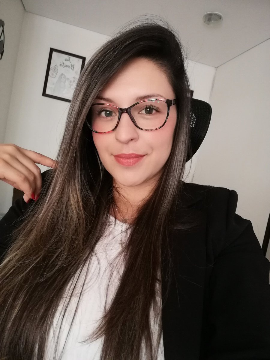 P4nd4L0v3's tweet photo. Perdón, pero tengo una gran hijueputa felicidad!!!  💞🥰
Sustentación 🆗
En mayo 👩🏼‍🎓 https://t.co/jOLKvtlXdr