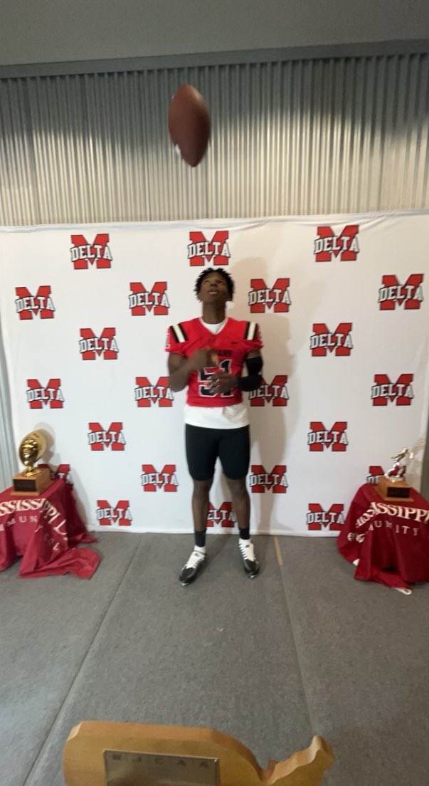 Had a great visit today at MDCC.           <a href="/CoachTAJohnson/">Tavares Johnson Sr</a> <a href="/CoachC98/">Coach W Collins</a> @mdcc_football