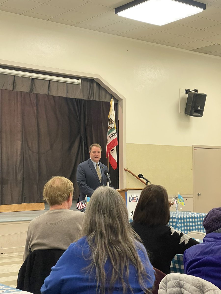 AsmConnolly's tweet photo. It was great to be back in the district last night to meet with the Santa Rosa Democratic Club and give a legislative update. We discussed my new committee assignments and bills, #AB92 and #AB99, climate change, wildfire safety, and affordable housing and homelessness. https://t.co/Zf9n11u5m8