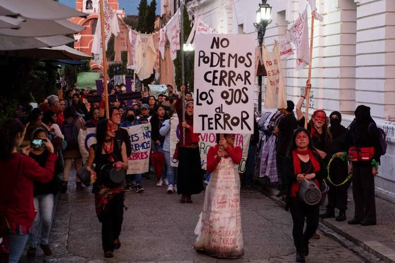 QueSeArma_'s tweet photo. El Estado de México cerró con más de un centenar de feminicidios y la Ciudad de México con 74 víctimas a finales del 2022, los datos fueron dados a conocer por el Secretariado Ejecutivo del Sistema Nacional de Seguridad Pública (SESNSP). https://t.co/FMbjPkrqWK